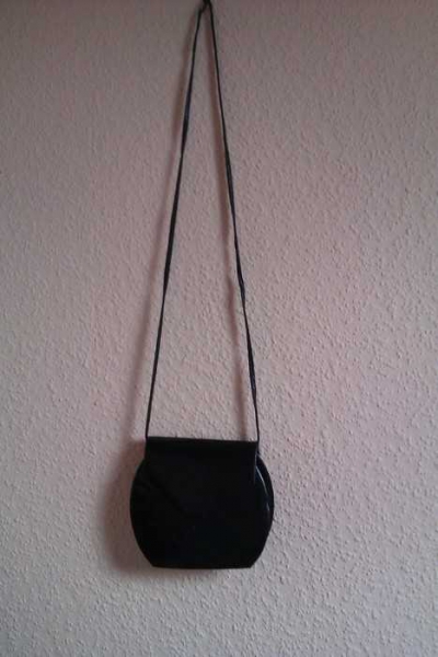 schöne schwarze vintage umhängetasche