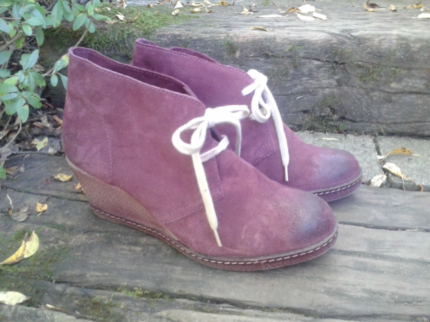 Stiefeletten mit Keilabsatz bordeau