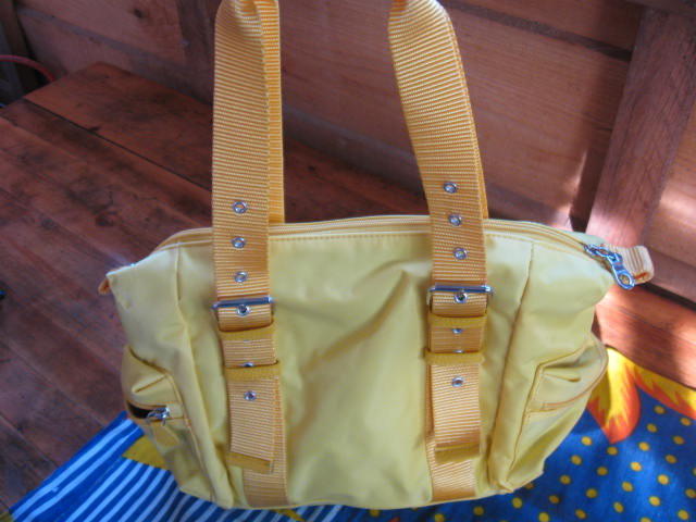 *** Kultige ~ Sonnengelbe ~ Handtasche ***