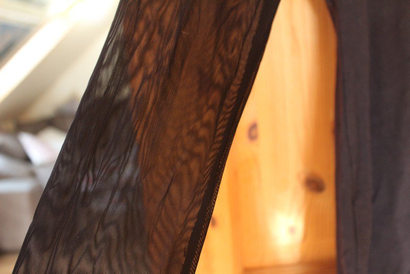 süßes schwarzes Kleid von Multiblu Mesh und Pailletten Gr. S