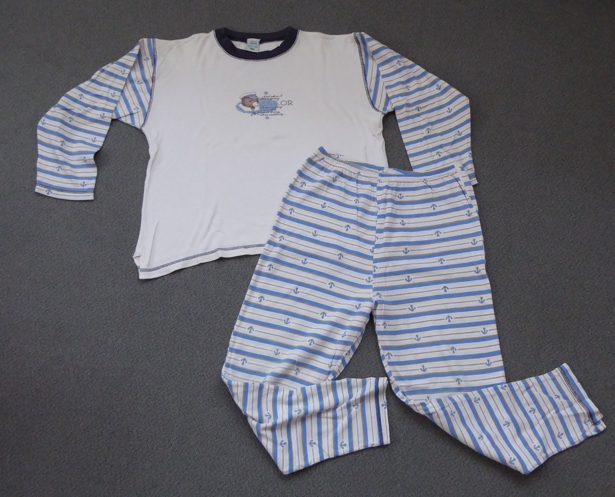 Hübscher Schlafanzug in Marinelook