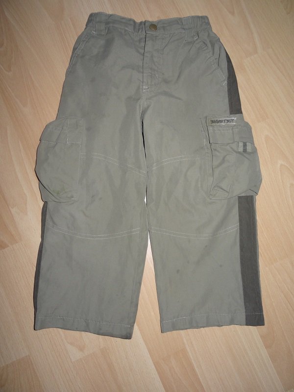 Hose von basketboy Gr. 98 Stoff khaki / oliv grün