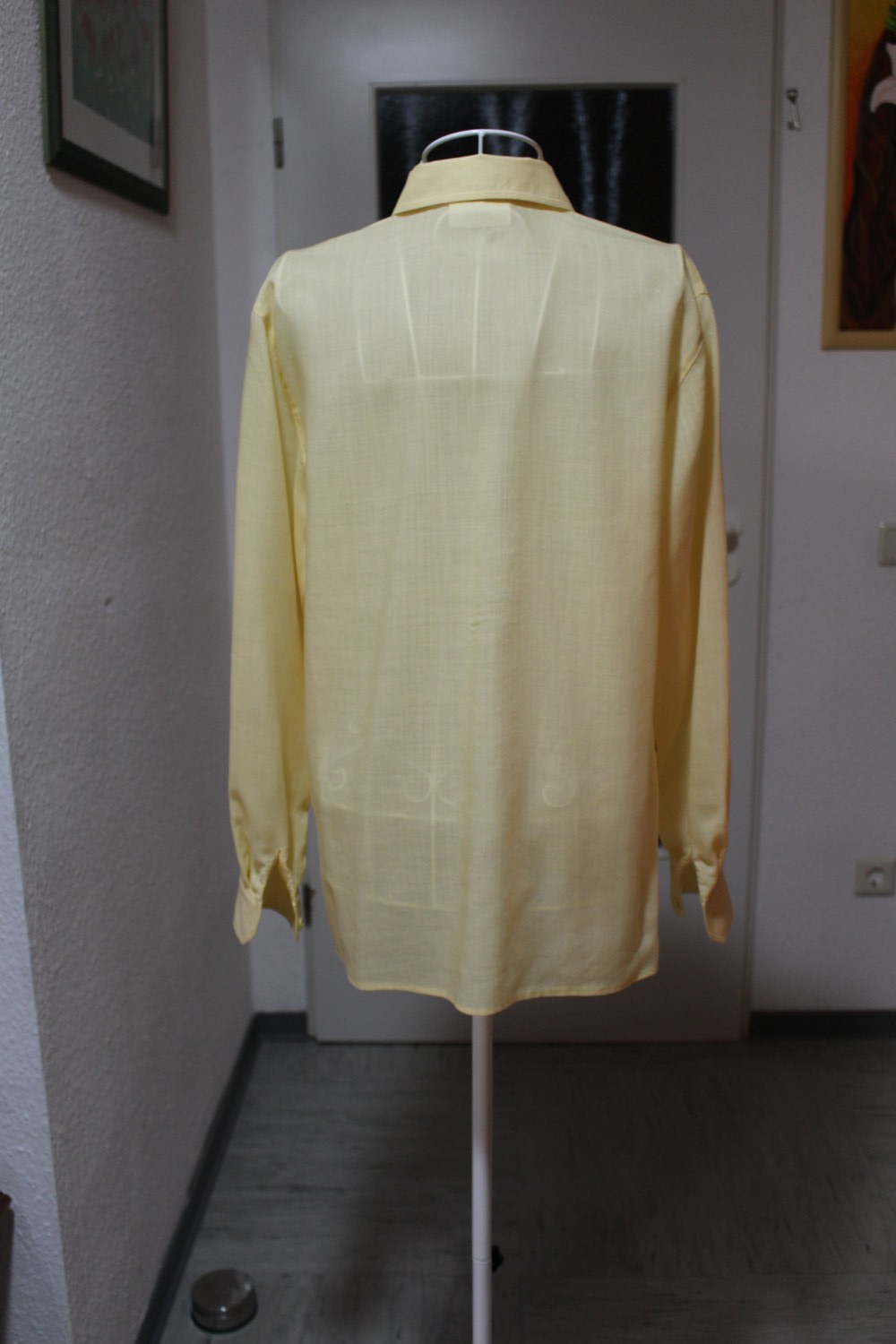 371. Edle Bluse von Erfo Jeunesse, Gr. 38, 100% feine Wolle
