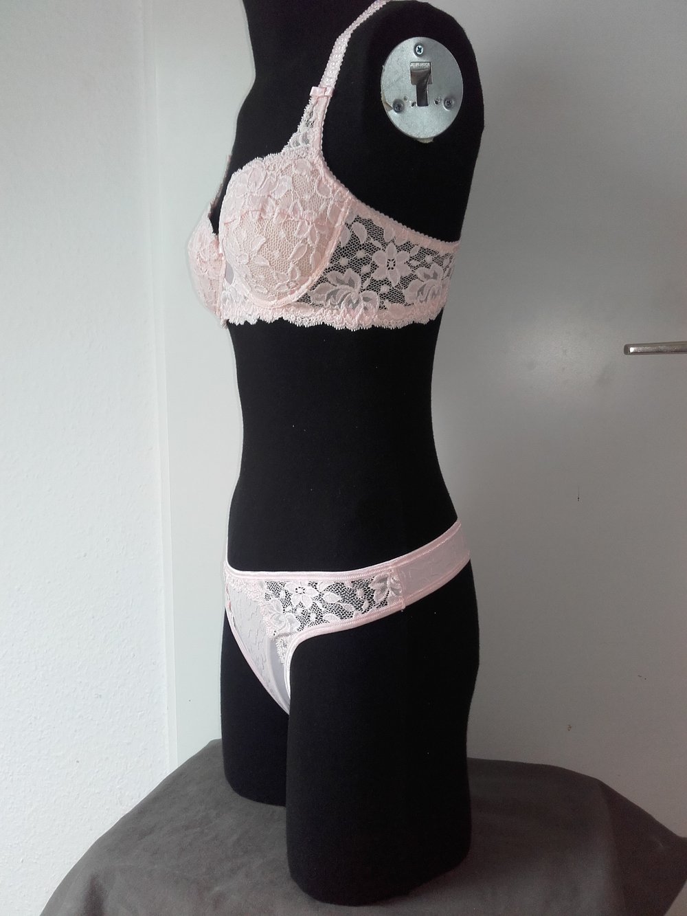 Garel Hanna, rosa Set, BH 75A/B, Tanga M