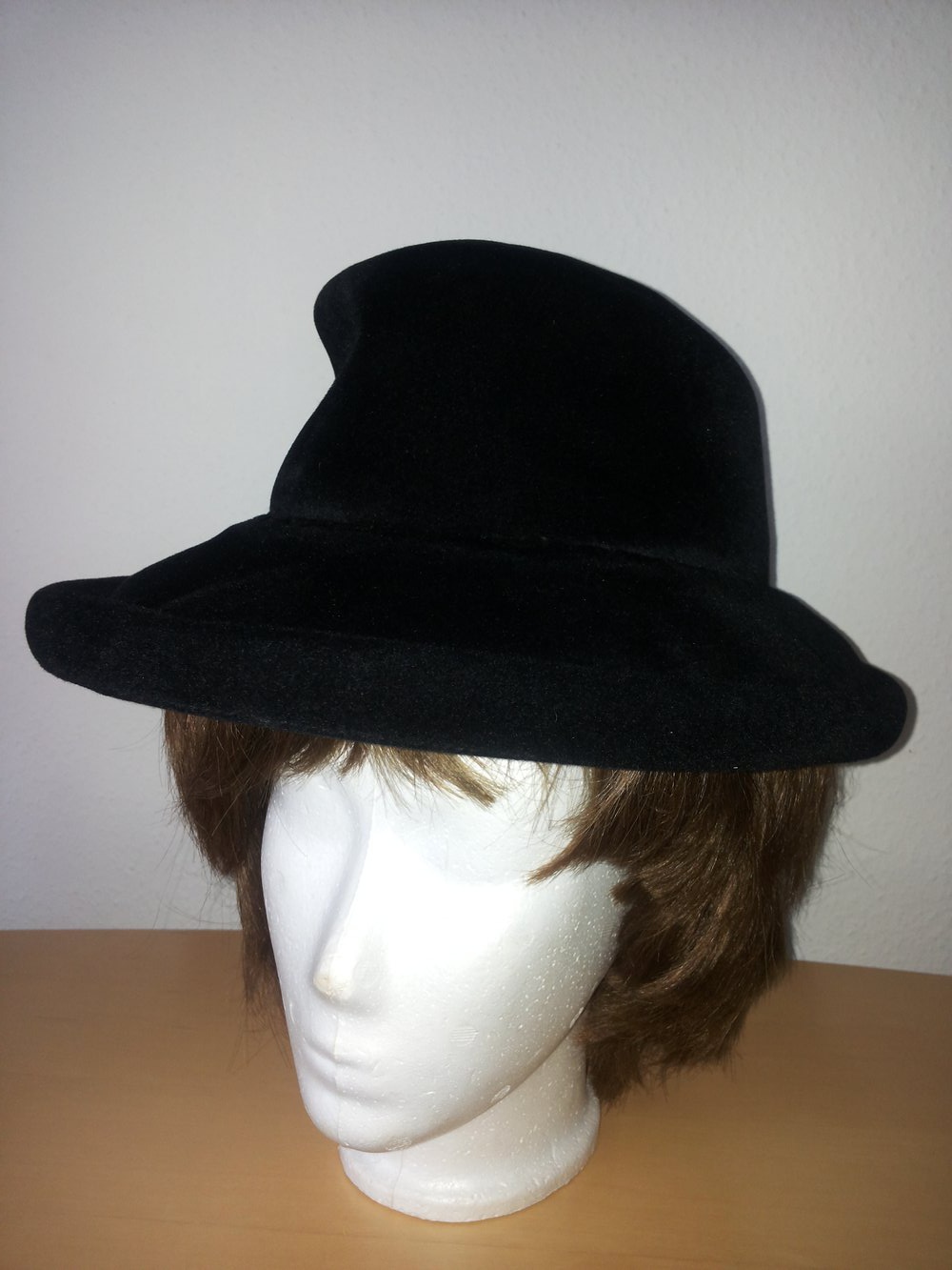 Hut aus schwarzem Samt *Klassiker* *vintage*
