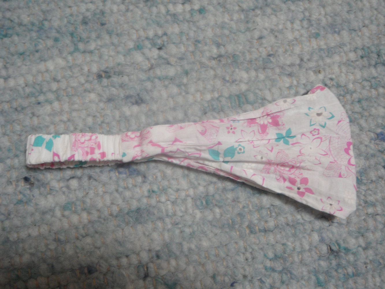 schönes Haarband Lochmuster KU 51