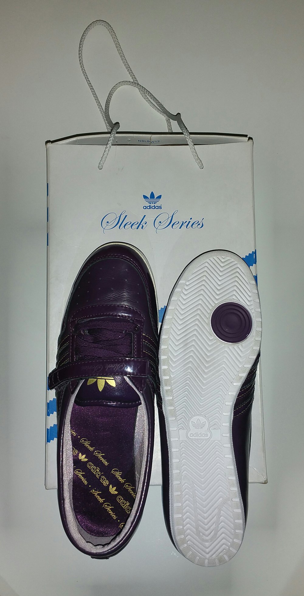 Adidas Sleek Series, brombeerfarben, Gr. 39