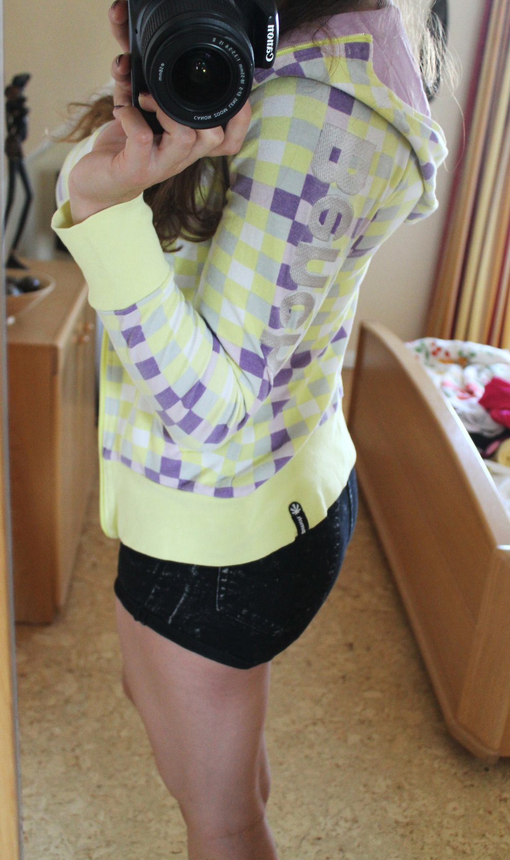 Bench Jacke lila gelb kariert