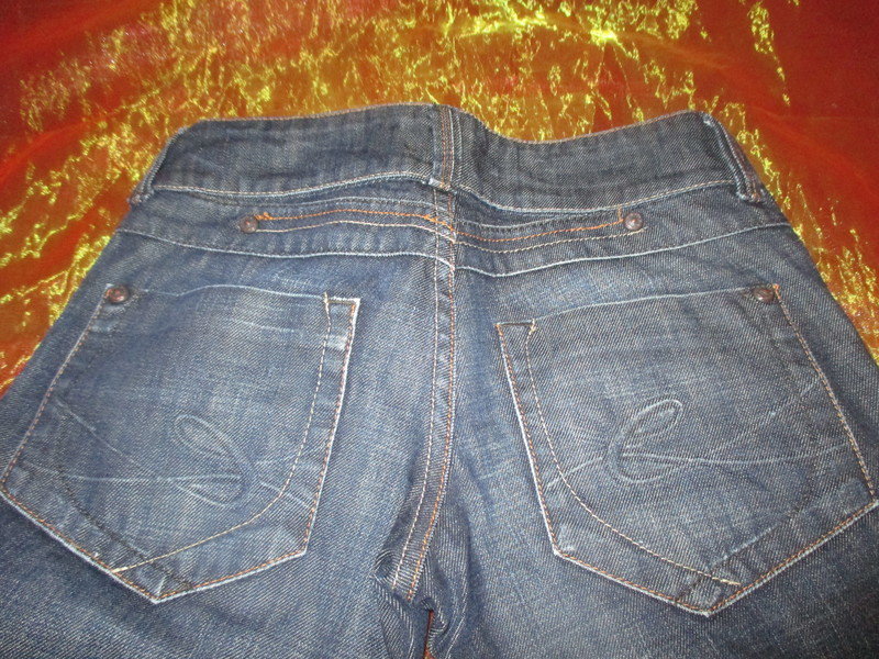 NEU * Bootcut * Jeans- Hose 