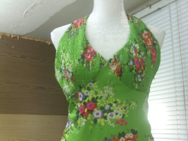 *** Chices Kleid ~ Blumen ~ Neckholder *** 