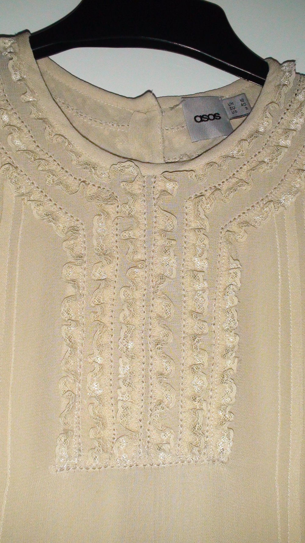 ASOS langärmilge Bluse mit Spitze und Rüschchen Gr.40