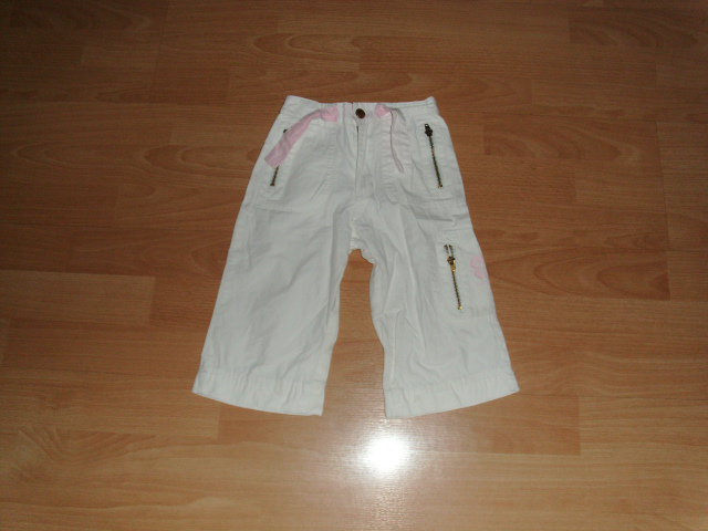 Caprihose von Topolino, weiß mit Reißverschlüssen, Gr. 92