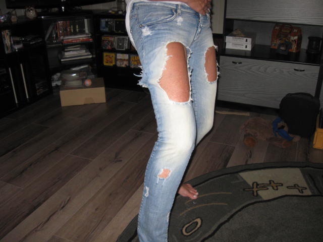 *** Fetzige Jeans mit Löchern ***