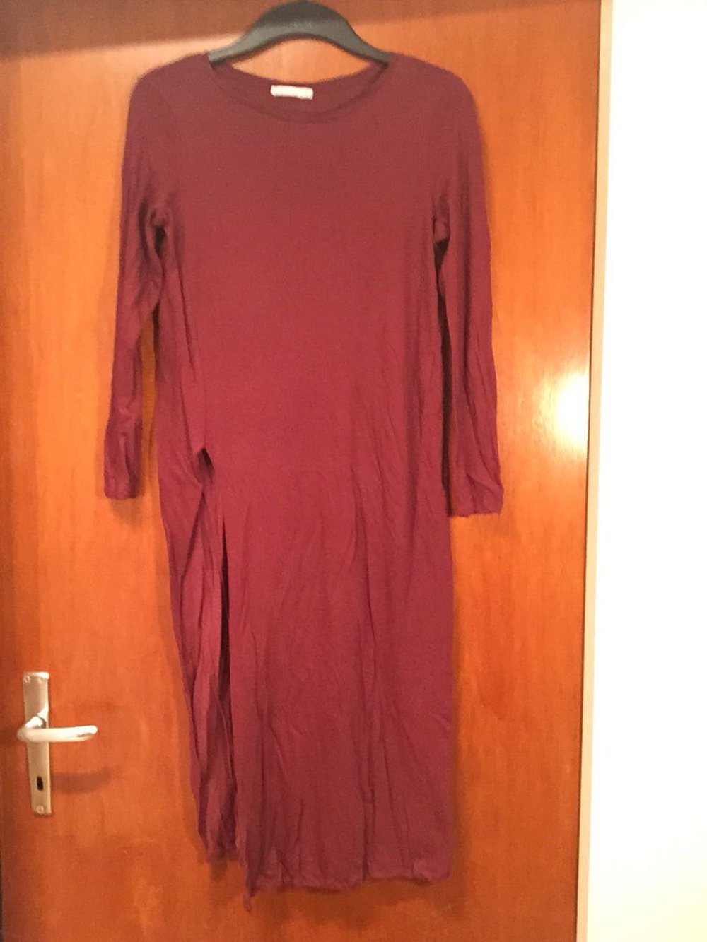 Langes Oberteil mit Schlitz NEU