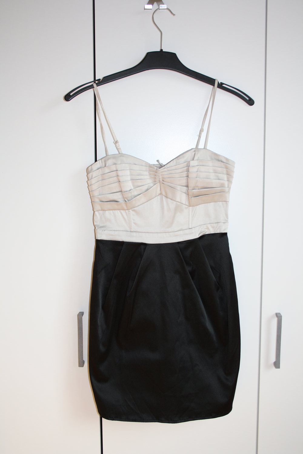 * Kleid H&M schwarz creme edel