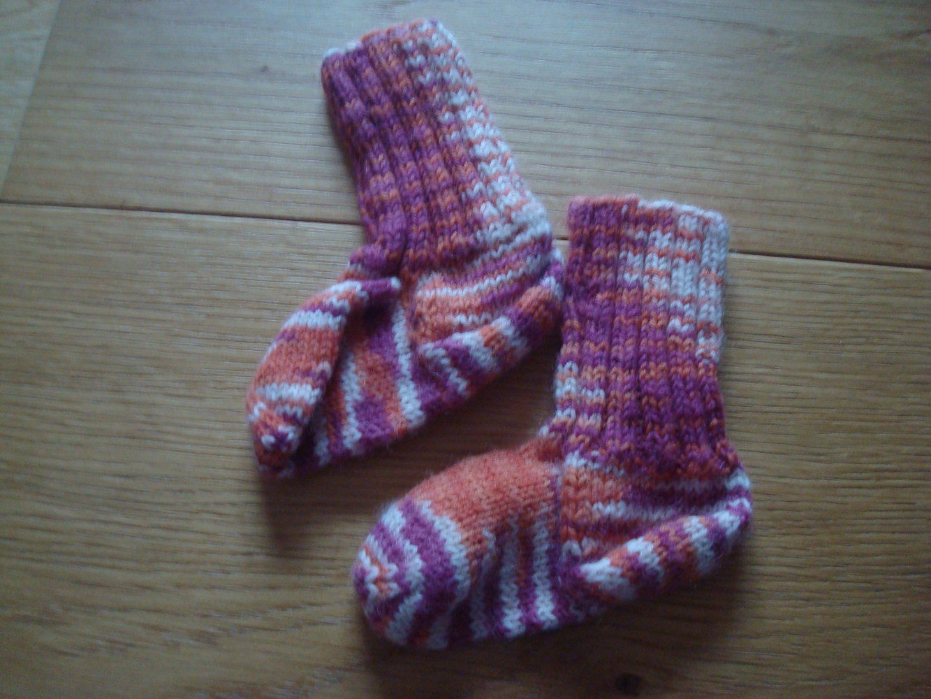 Babysocken handgestrickt neu