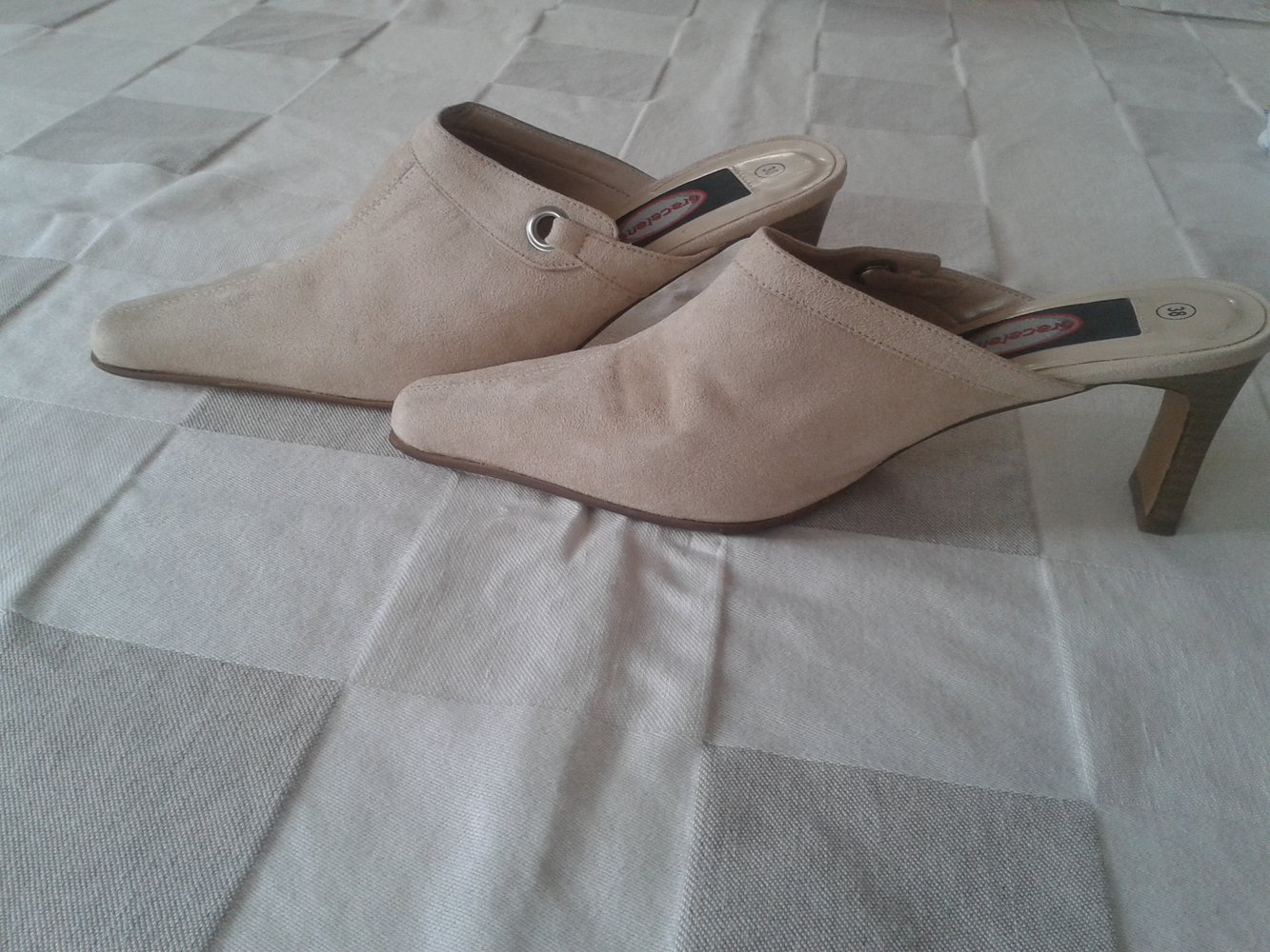 Schuhe beige hoch