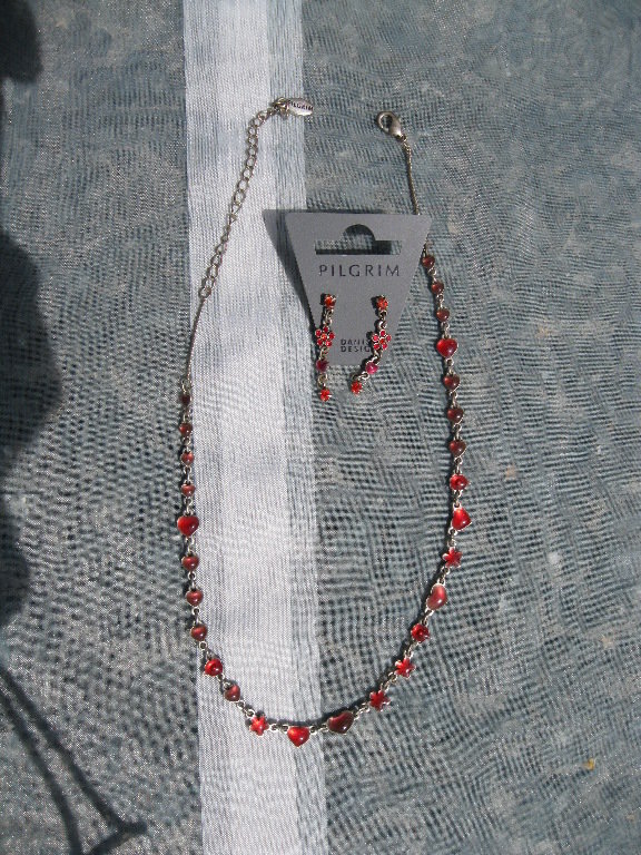 Schmuckset Halskette und Ohrringe von Pilgrim rot silber