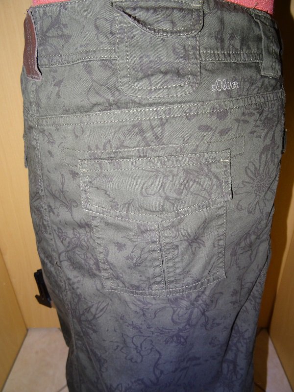 Khaki Oliv grün Rock von S'oliver Gr. 40