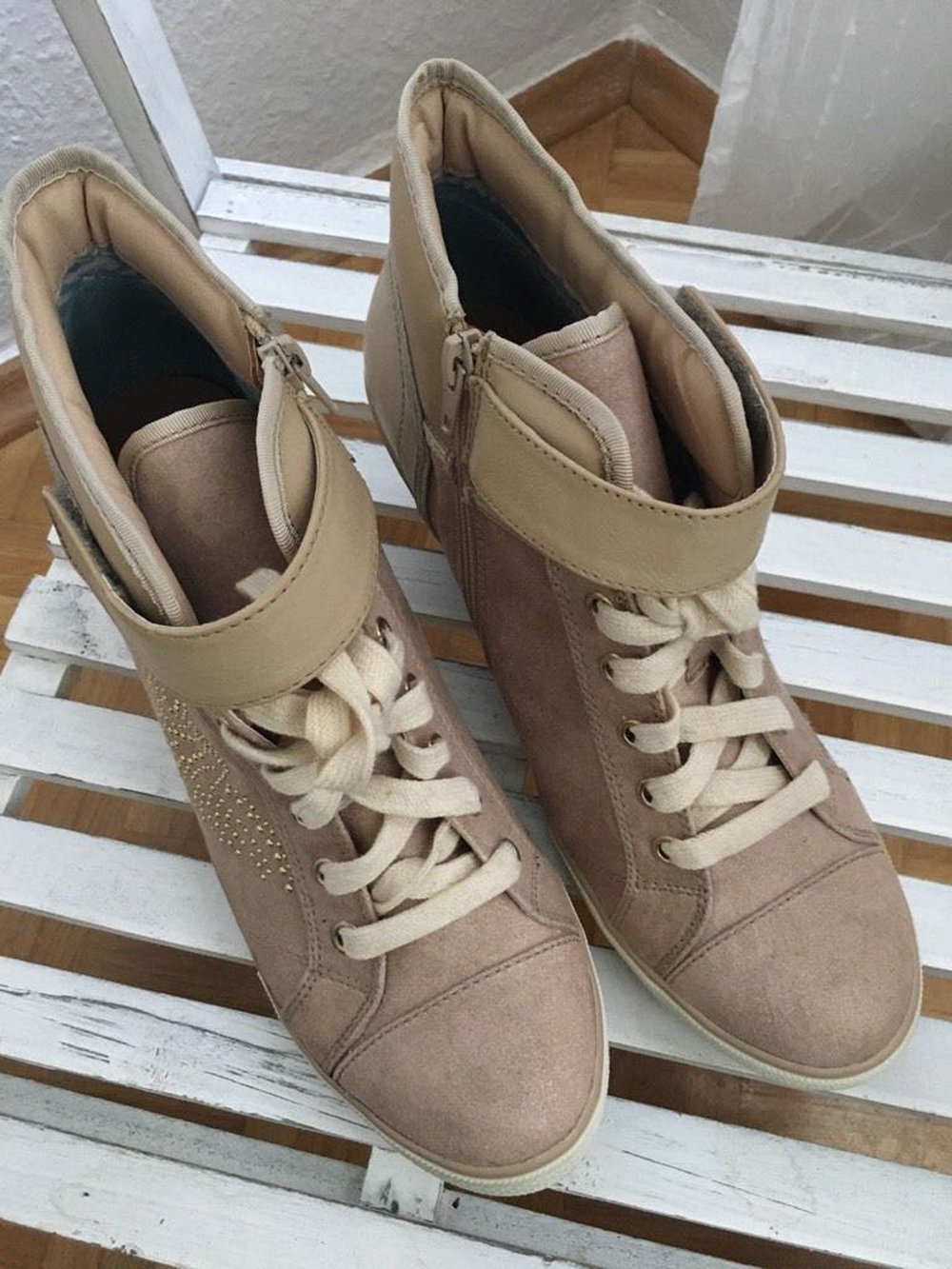 ungetragene Keilabsatzschuhe Arizona Nude Größe 42