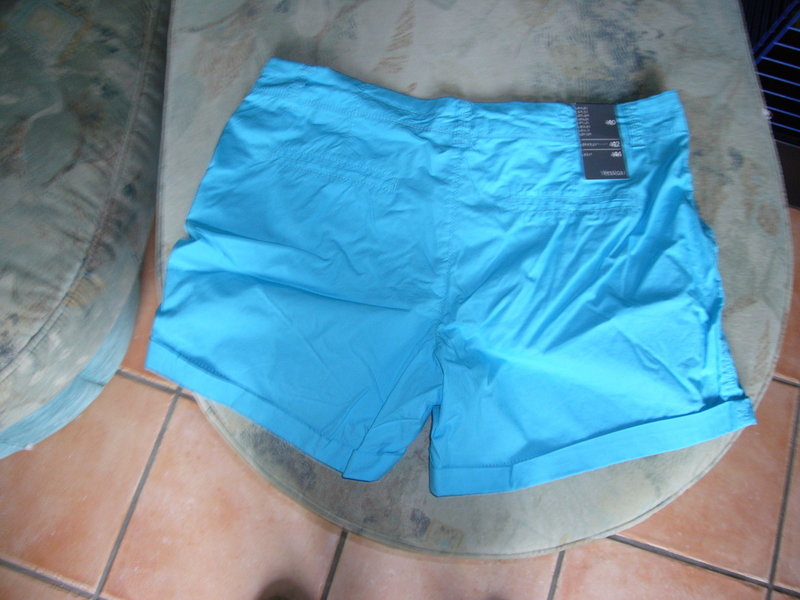 neue Shorts Gr.40 Yessica mit Etikett