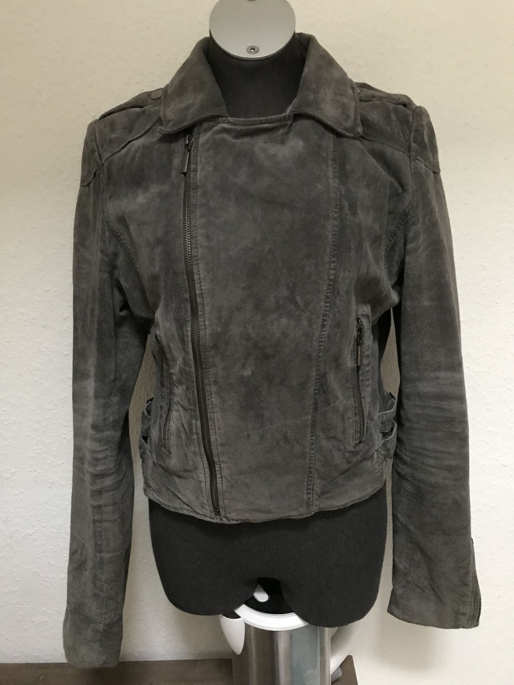 Graue Echtlederjacke von Review 