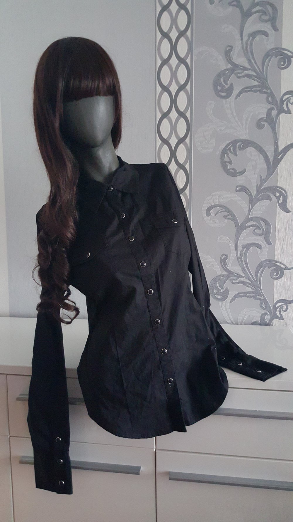 Schöne Bluse mit Druckknöpfen ausgez. 40/42 - passt L 40