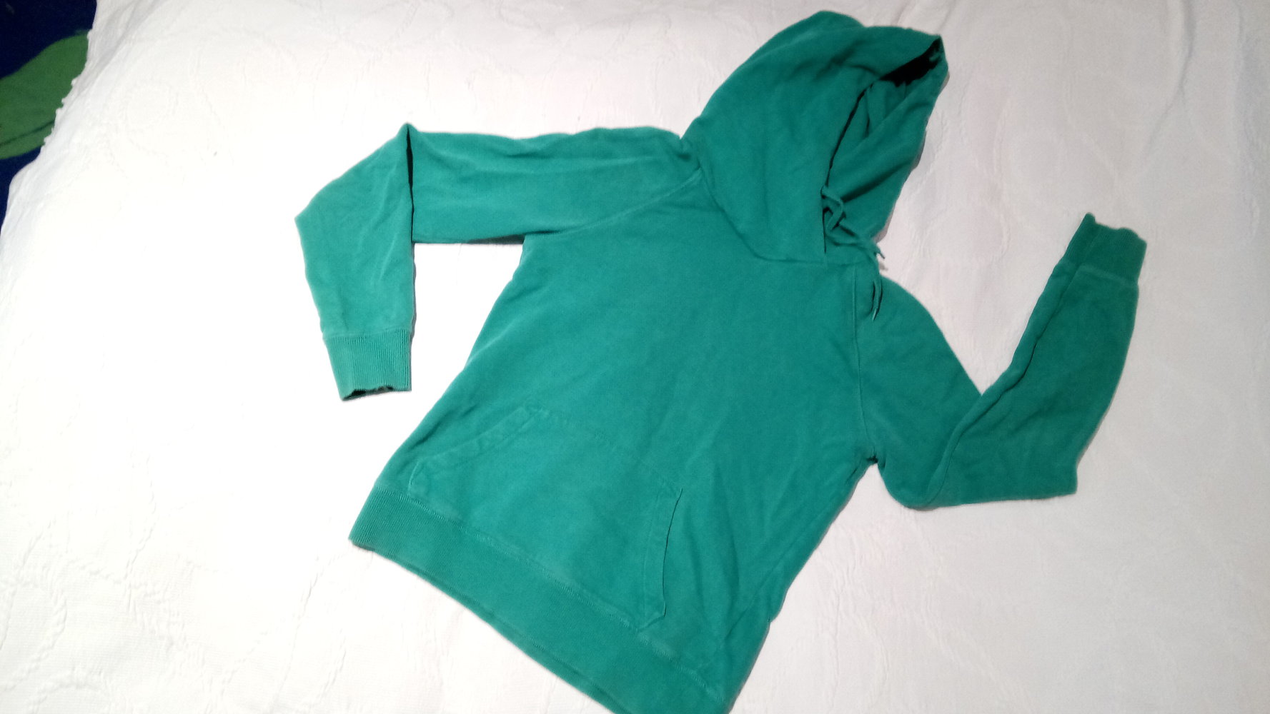 Grüner Kapuzenpulli 