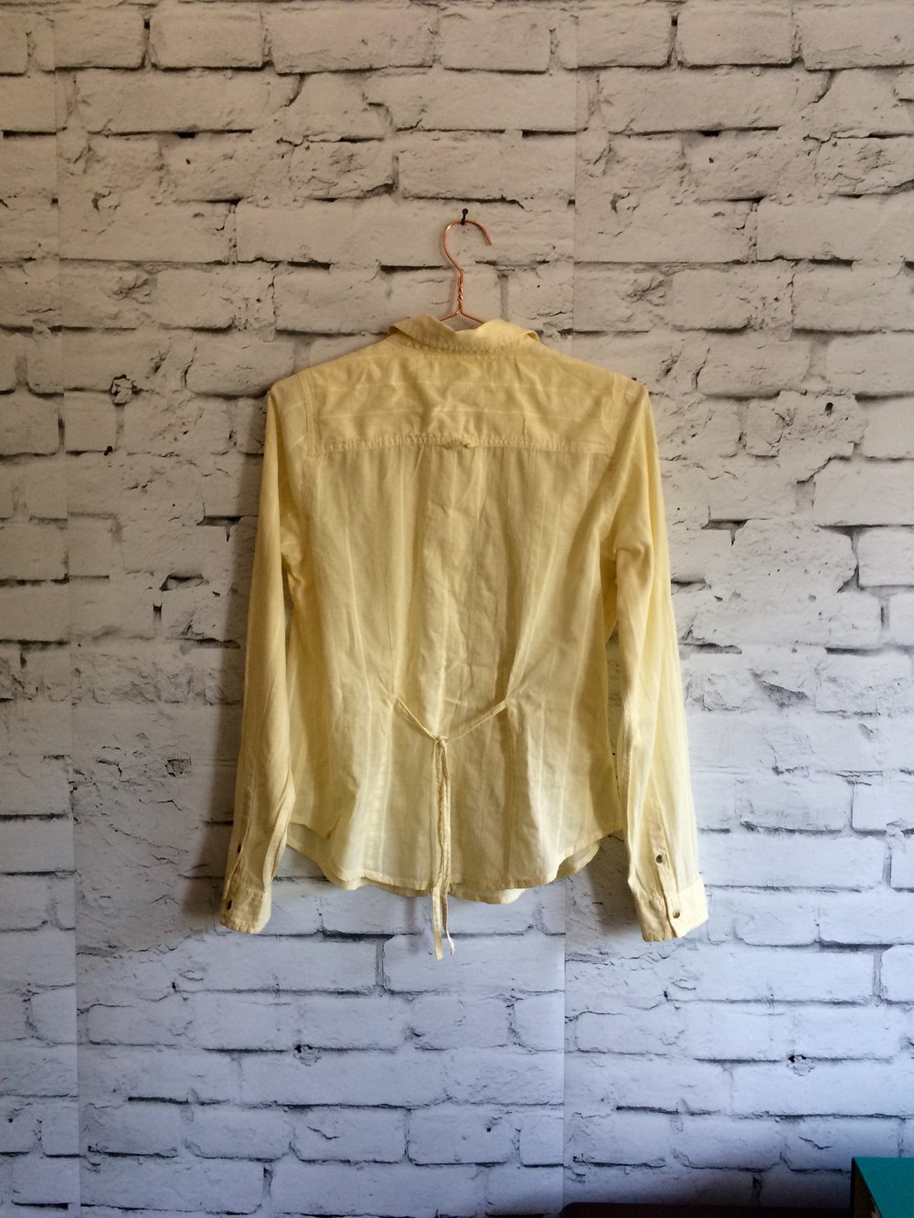 Pastellgelbe Bluse von Sfera