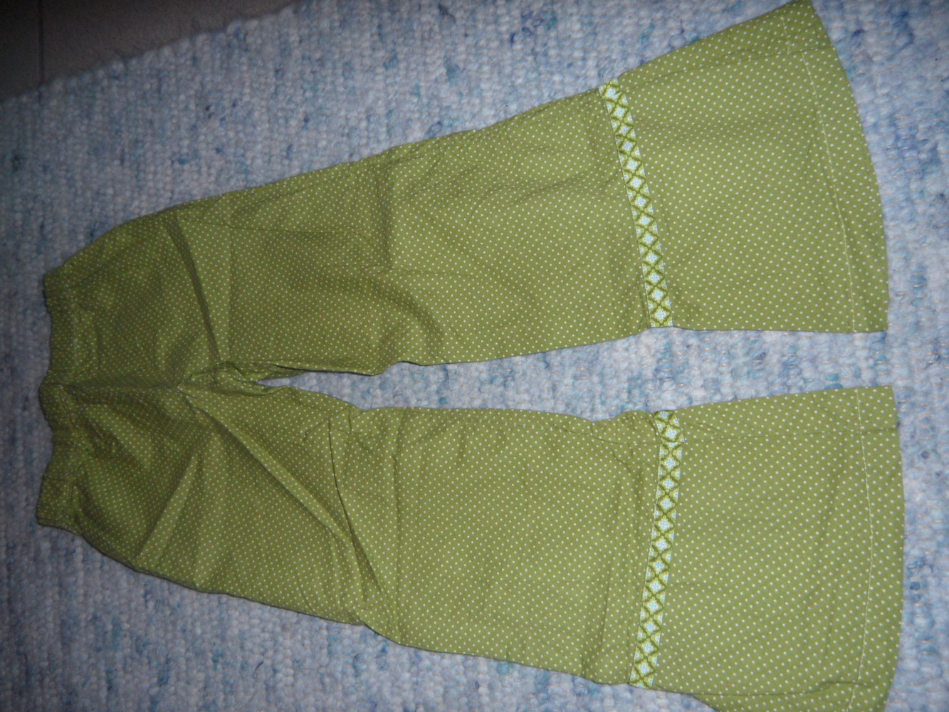 Polka Dots grüne Hose Punkte DIY