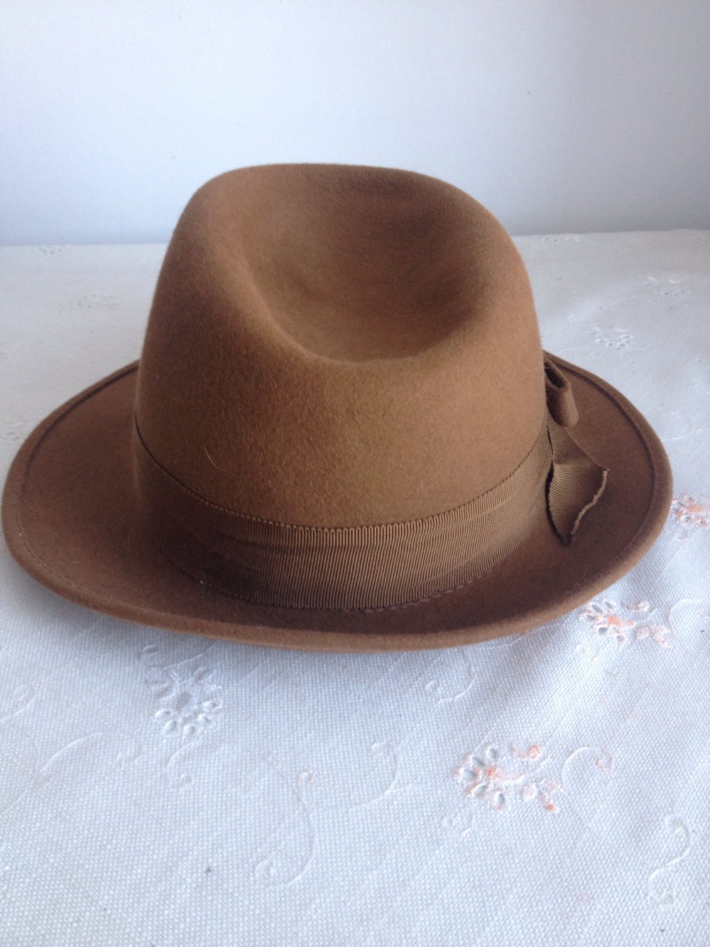 Exclusiver Vintage Hut 