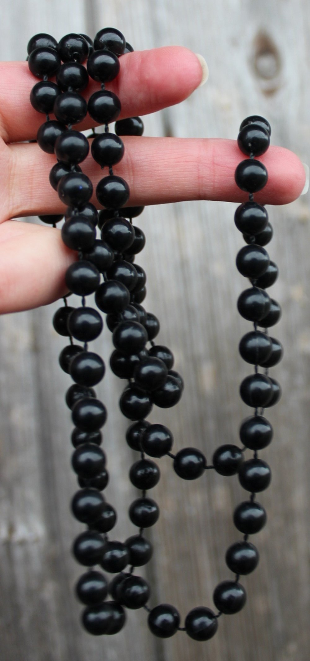 lange schwarze Perlenkette aus Plastik, Modeschmuck