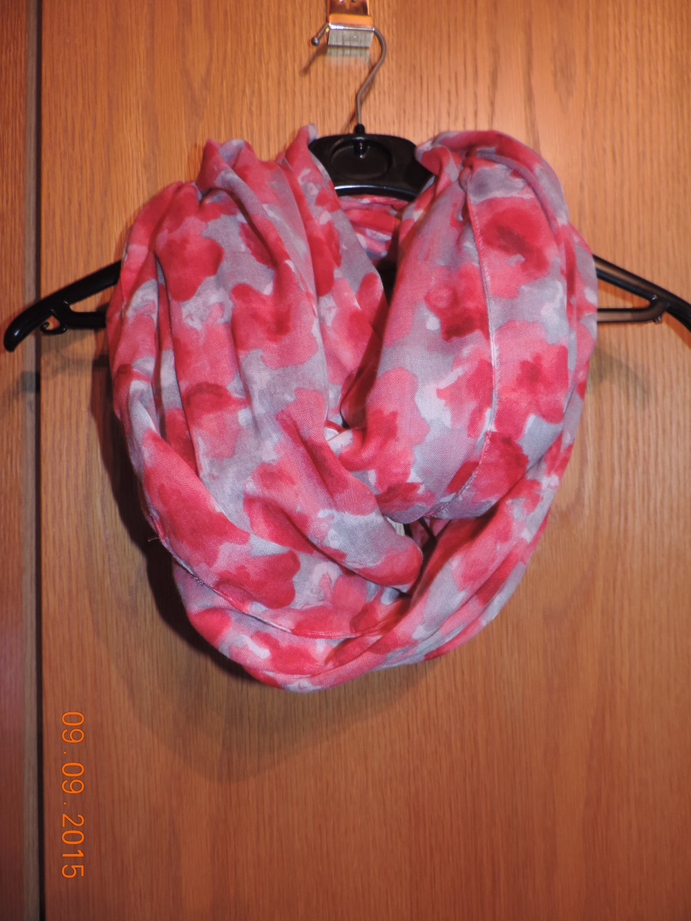 Esprit Schlauchschal Loop Tuch Schal rot rosa grau weiß