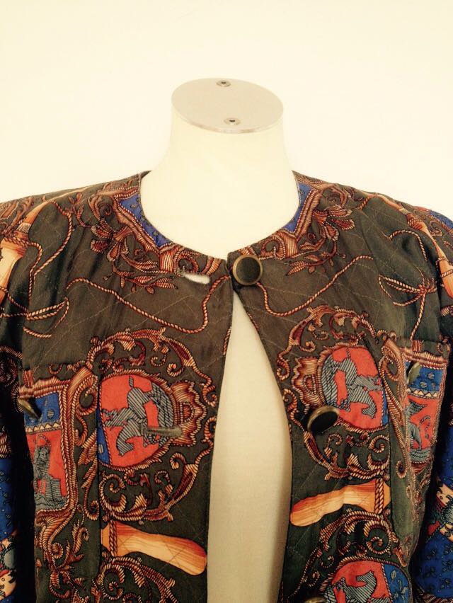 Luxsusklasse Design 100% Seide Blouson Jäckchen 