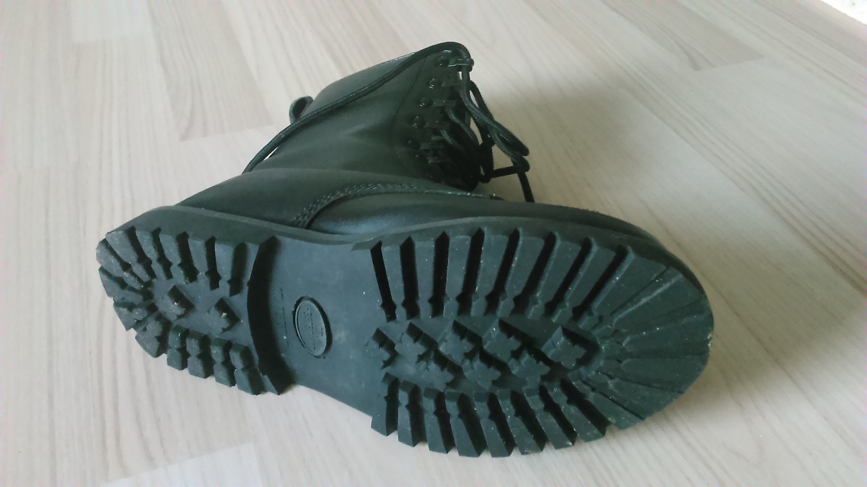 E.M.P Springerstiefel mit Stahlkappen