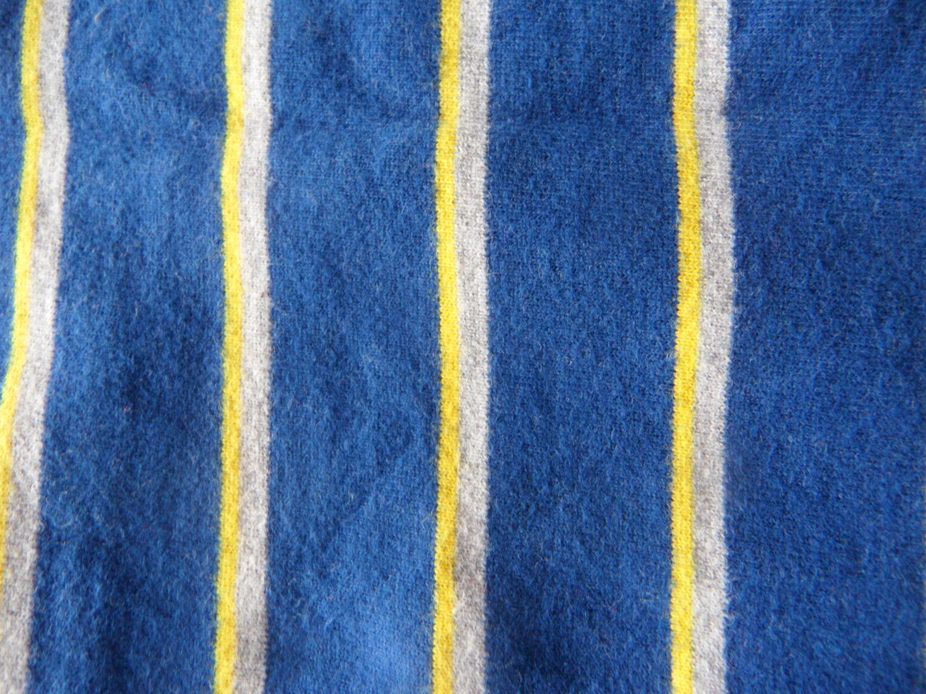 Nucleo schönes weiches Langarmshirt gestreift