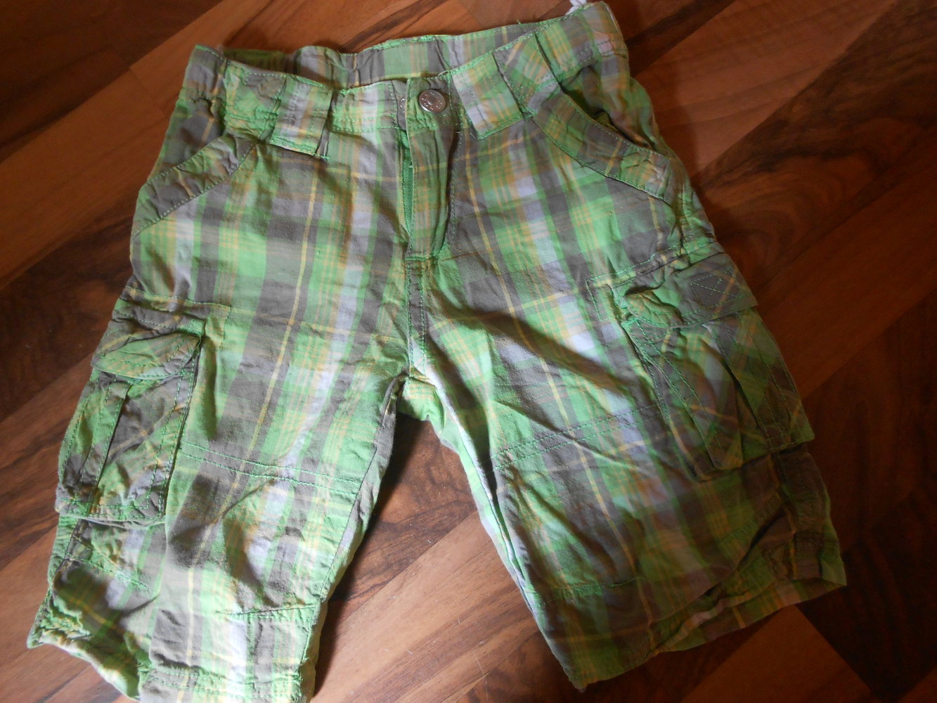 Shorts kurze Hose 98 grün gelb kariert