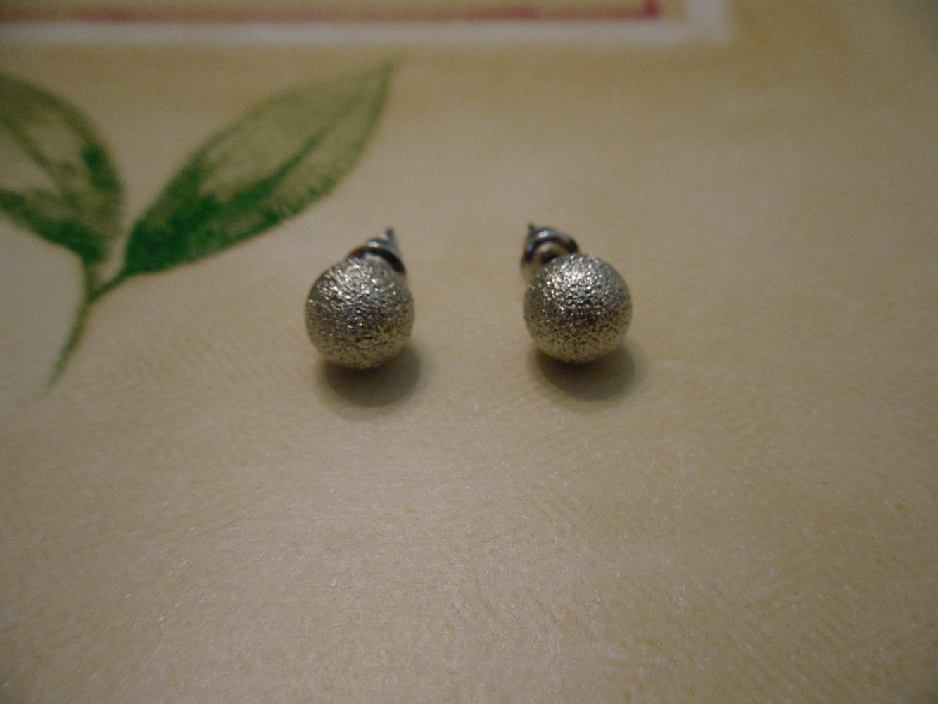 Ohrstecker Kugel silberfarben