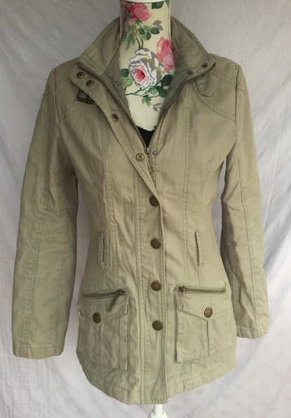 Schicke Frühlingsjacke