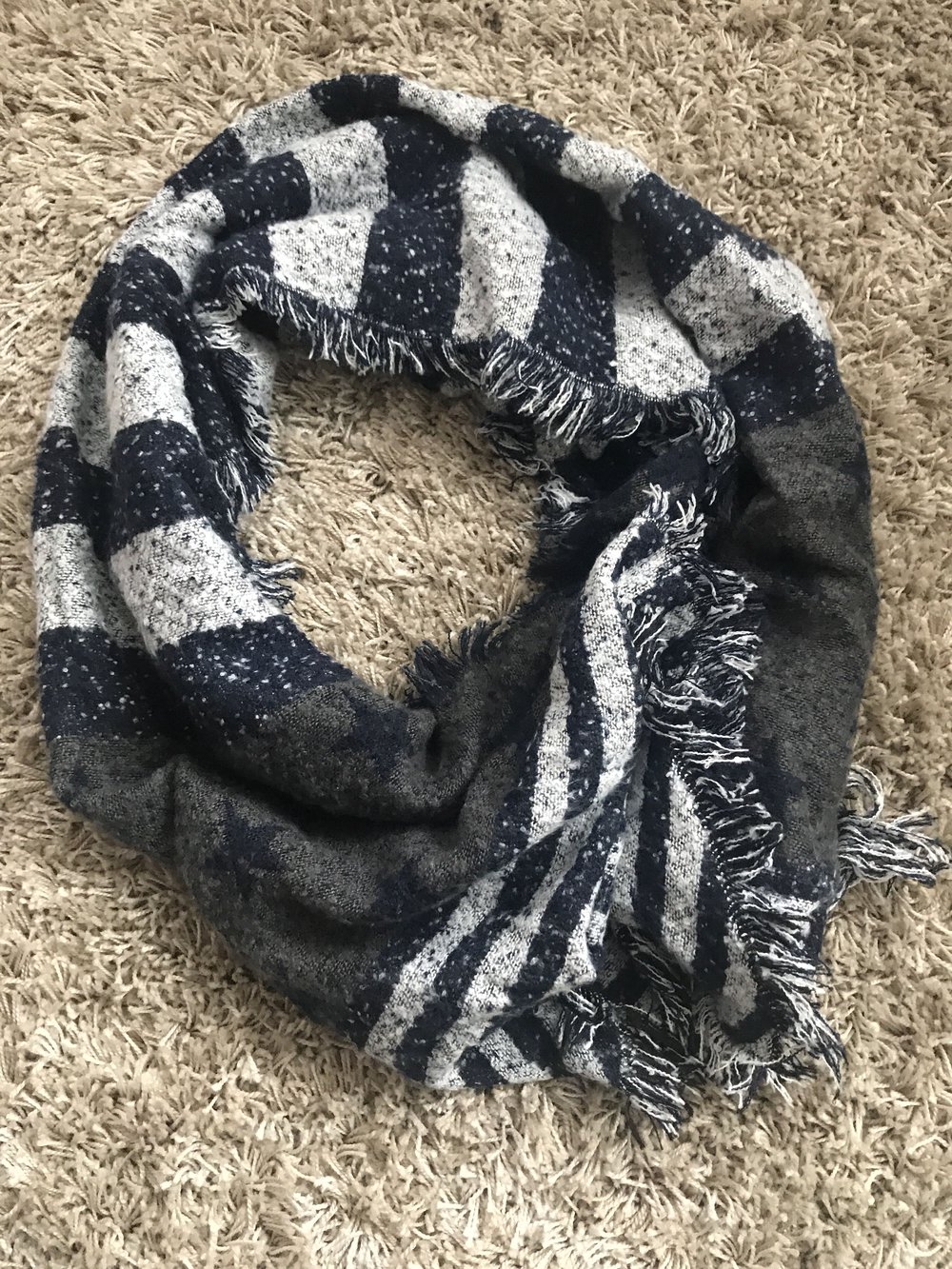 Schöner warmer Schal 