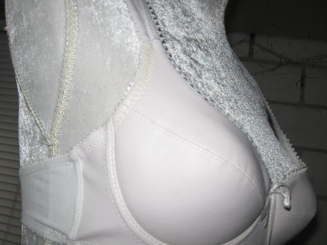 *** Fiffiger ~ BH ~ Leder ***