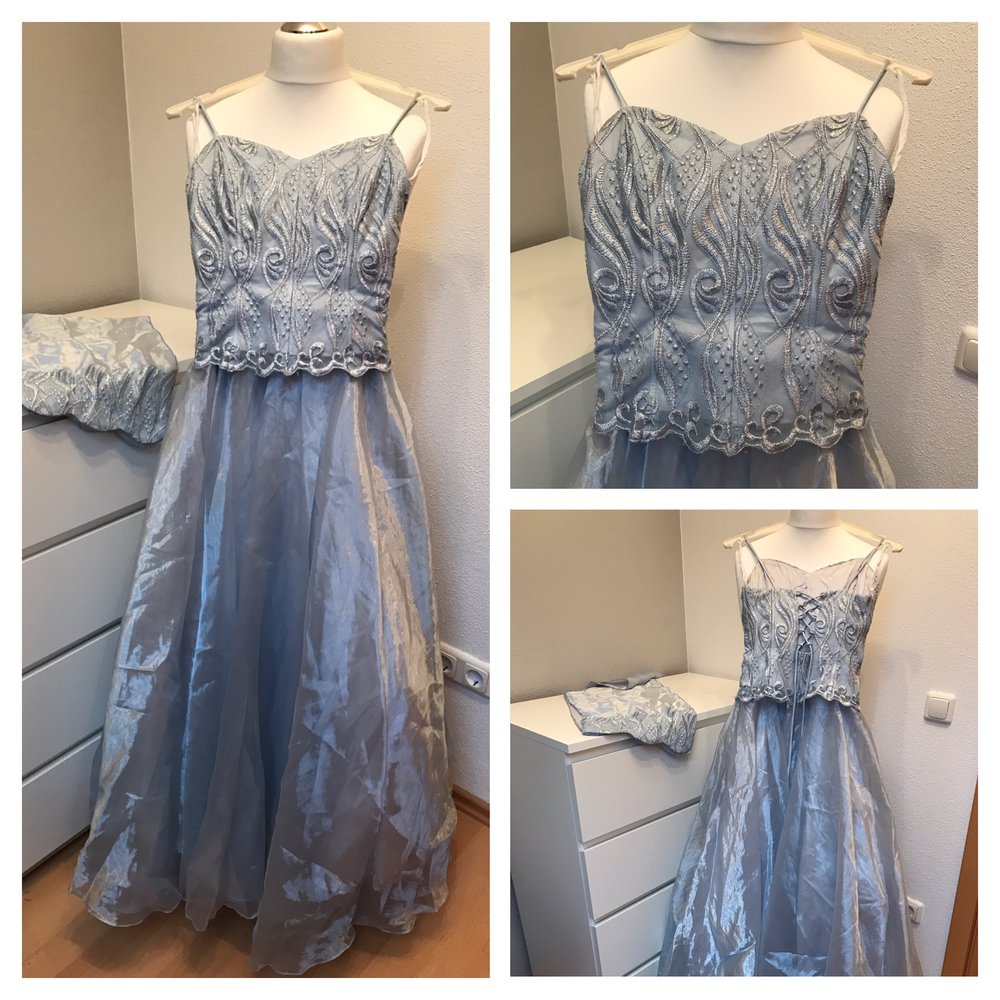 *Schönes hellblaues auffälliges Abendkleid von Fashion New York in der Gr. XS*