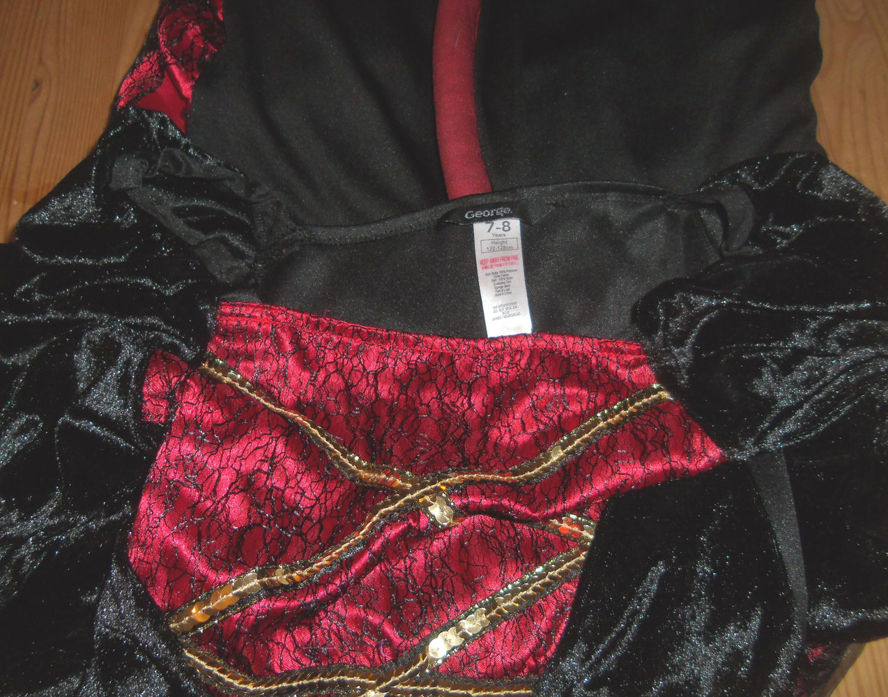 George-super Teufelinnen-Kostüm .7/8y,122/128  