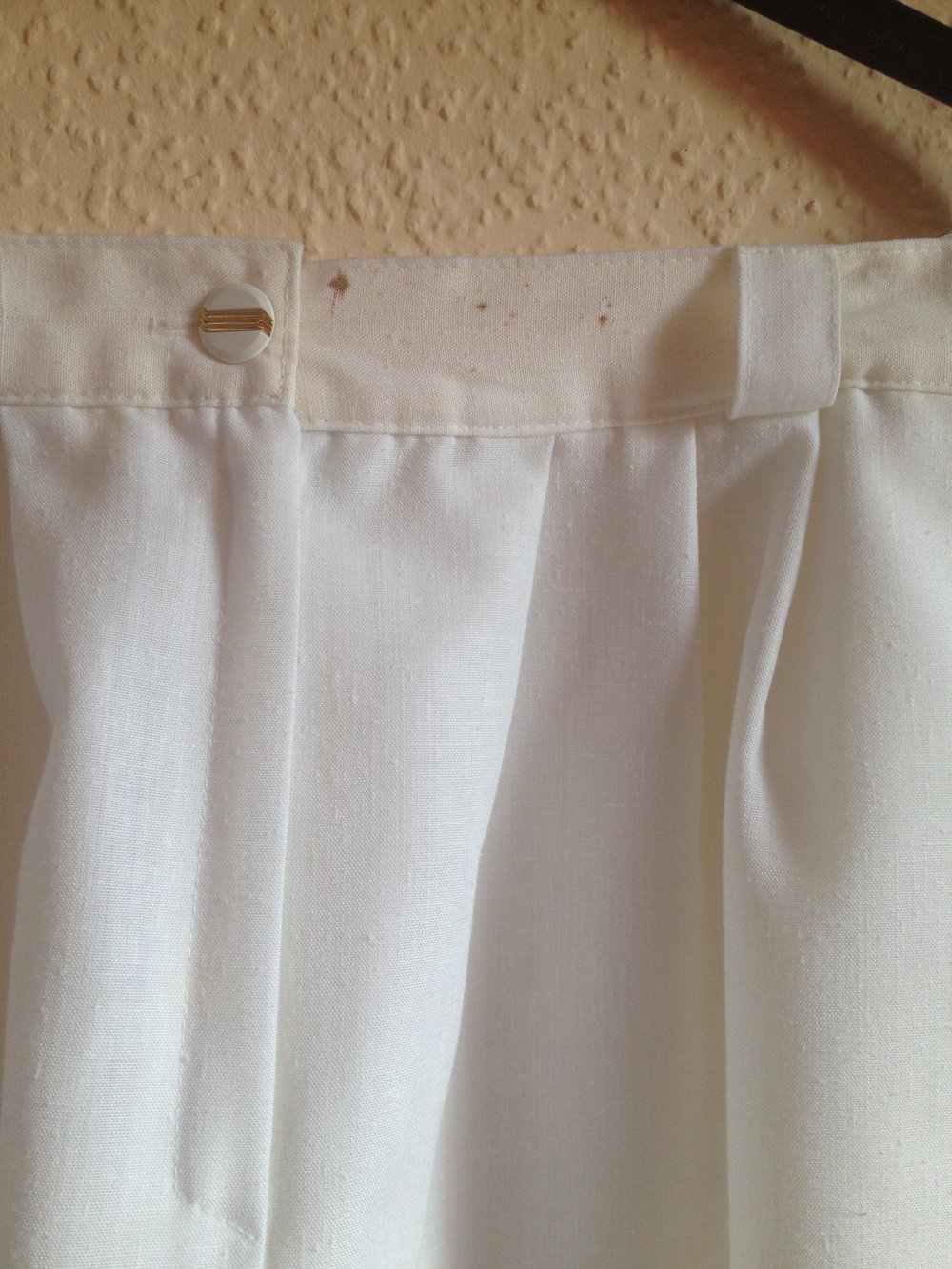 weiße Shorts (high-waist)