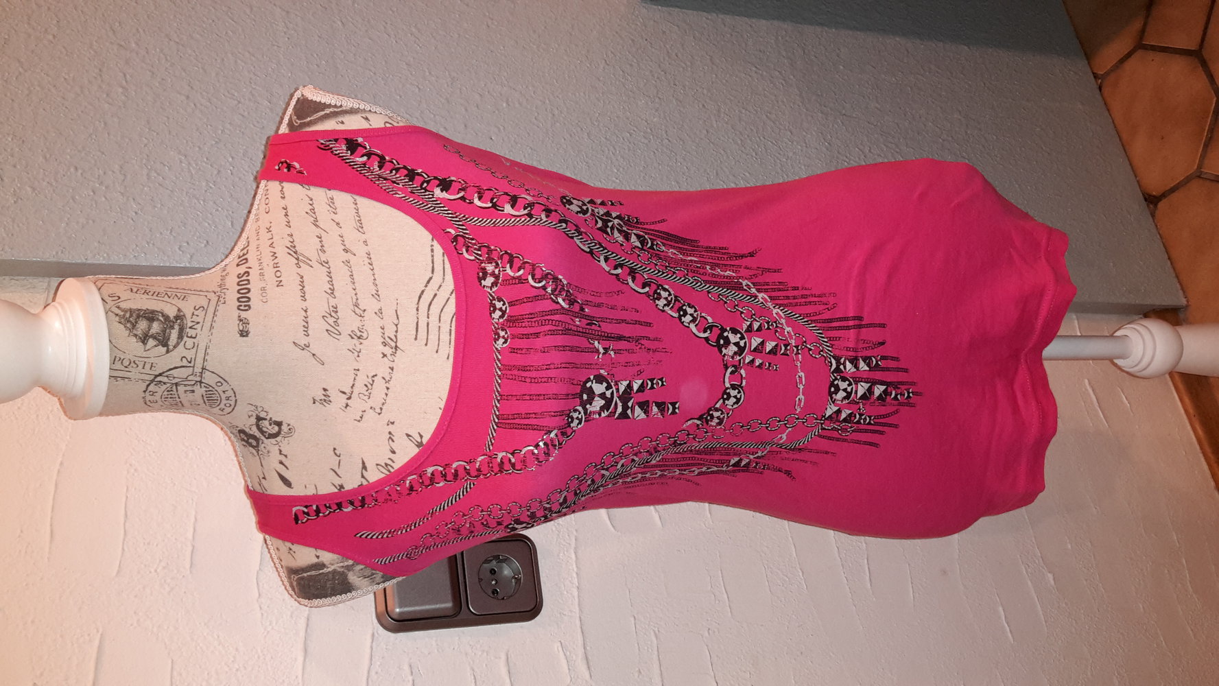 Gr.S/36/8 neon pink Tanktop m. kette Druck Sommer Neuw. knallpink