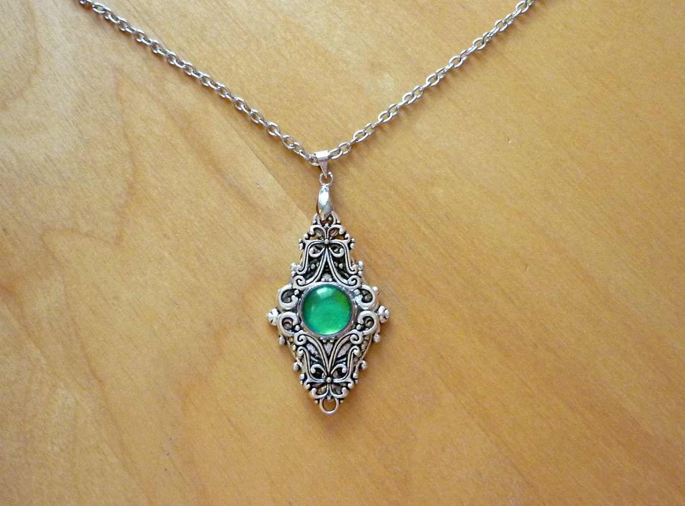 Kette Gothic Türkis light silberfarben Antik Jugendstil Look Ornament Barock