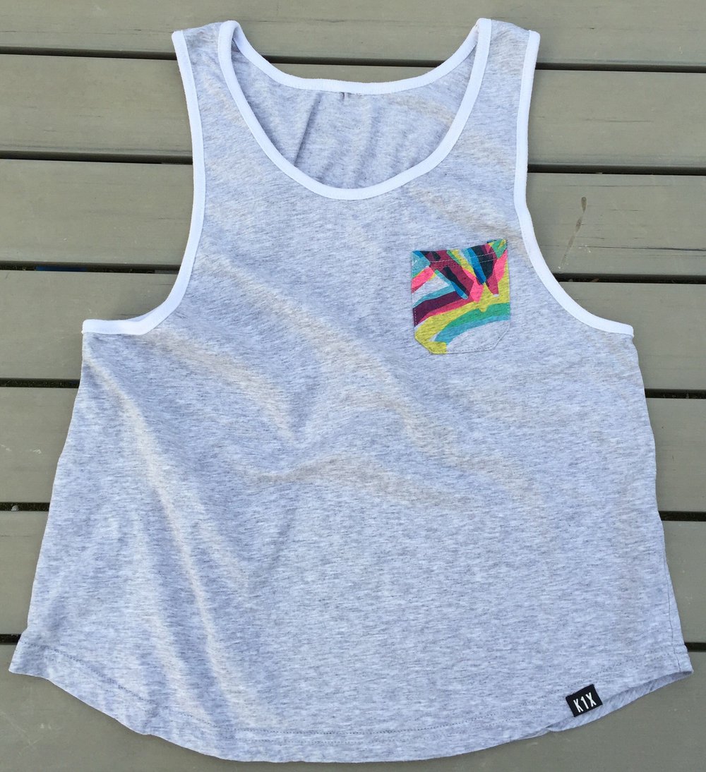 K1X Top TANKTOP grau mit bunter Tasche  Gr. S