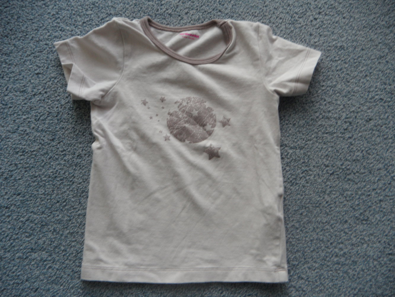 Vertbaudet zuckersüßes Halbarm-Unterhemd Gr. 102 Sterne