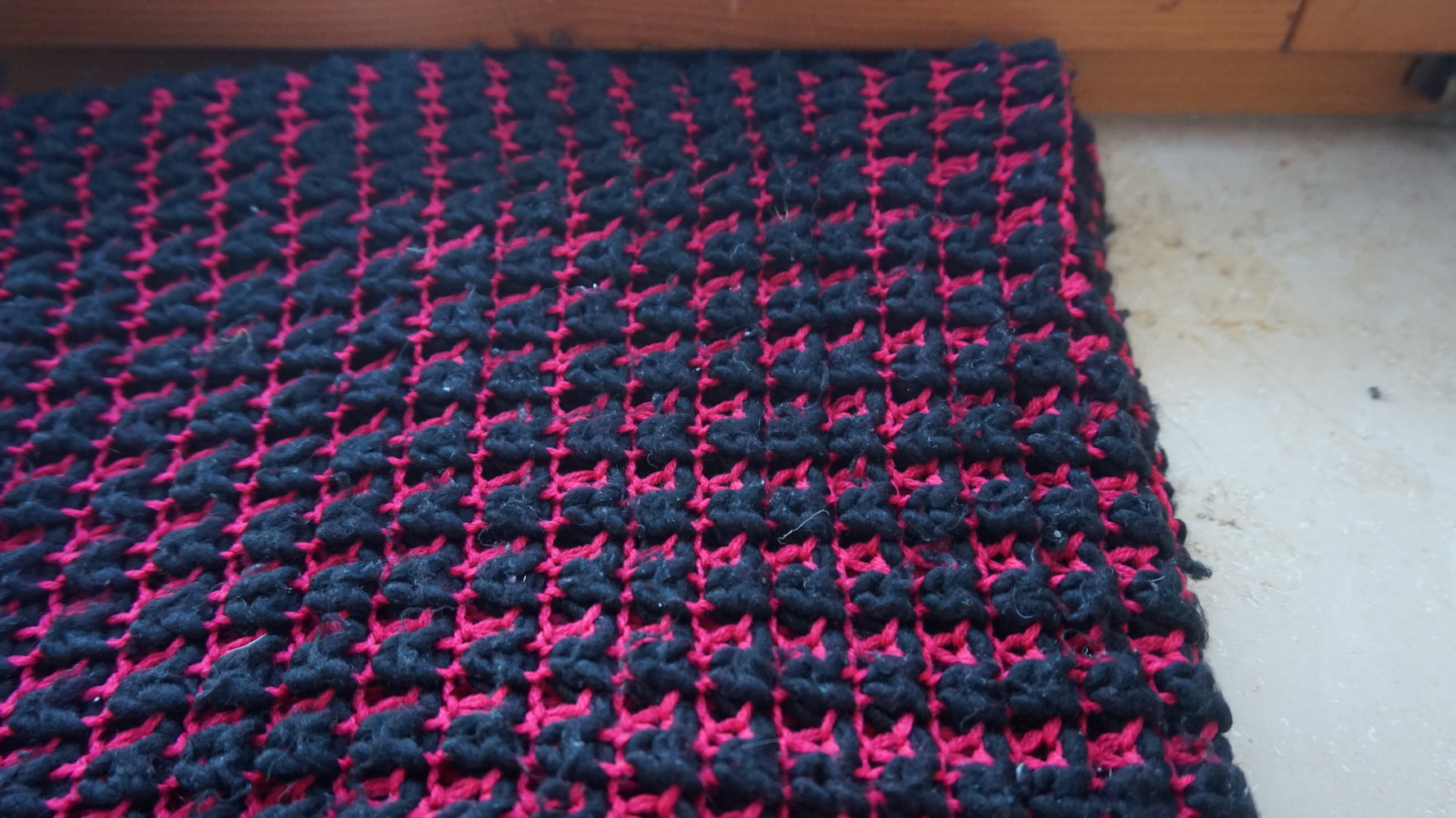 pink/schwarzer LOOP WARM, Strick