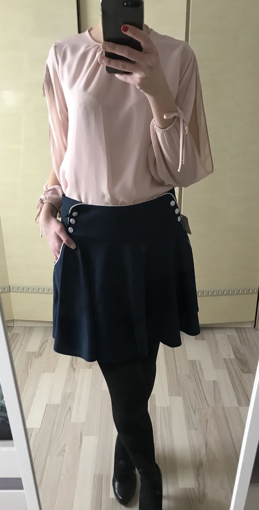 Rock gr.36/38 marineblau, neu